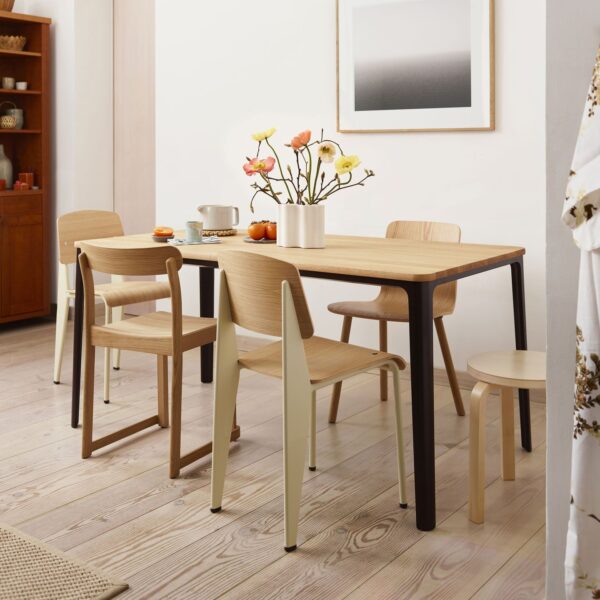 Plate Dining Table